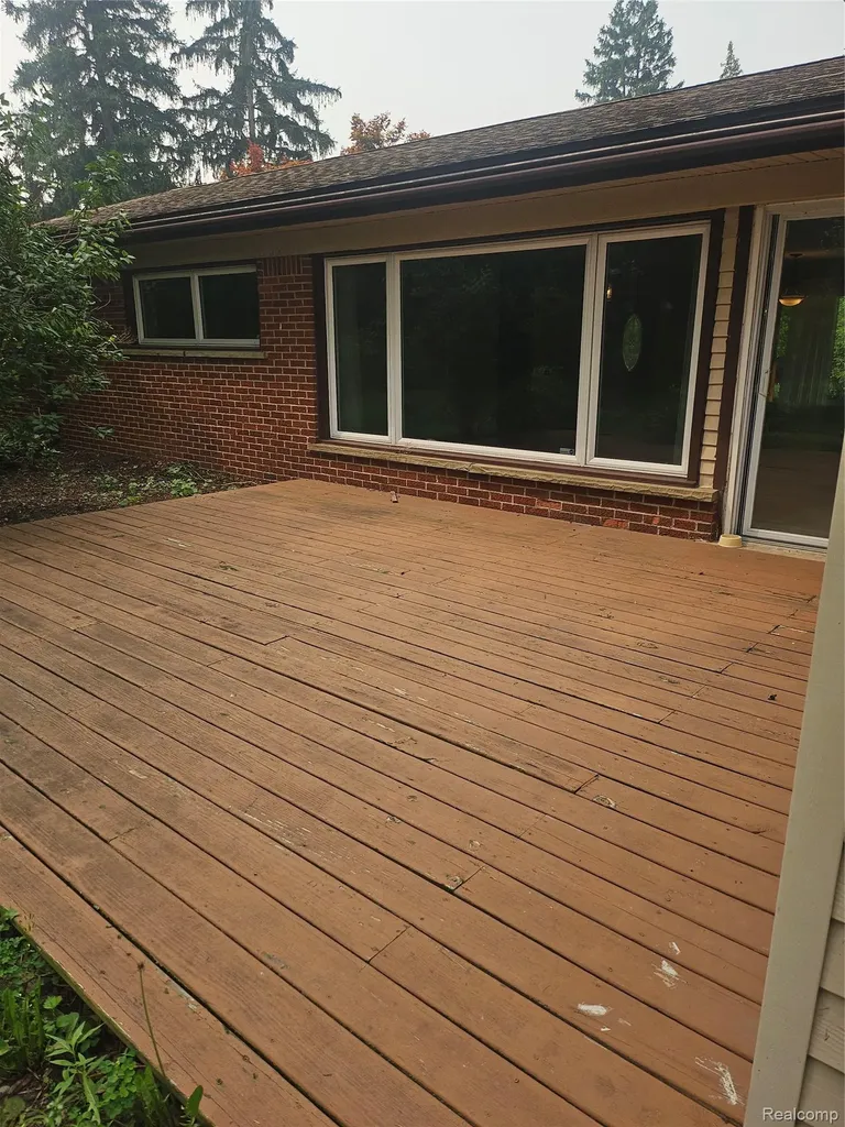 7171 Merrybrook Street West Bloomfield Charter Township MI 48322