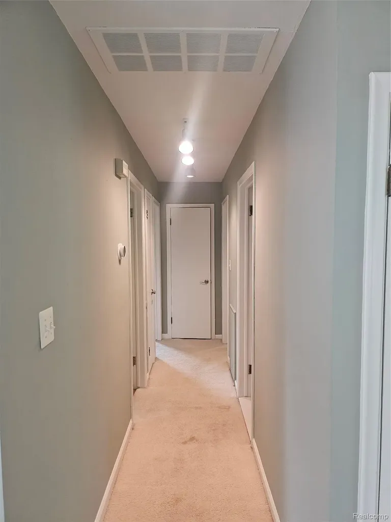 7171 Merrybrook Street West Bloomfield Charter Township MI 48322