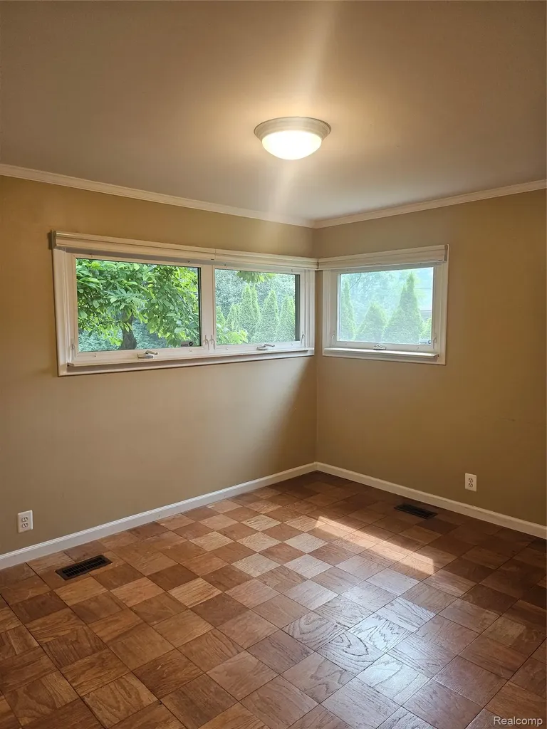 7171 Merrybrook Street West Bloomfield Charter Township MI 48322
