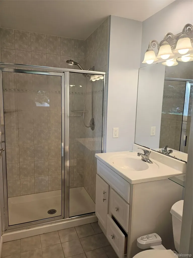 7171 Merrybrook Street West Bloomfield Charter Township MI 48322