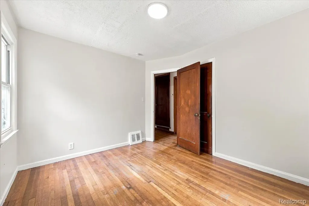 5053 Hereford Street Detroit City MI 48224