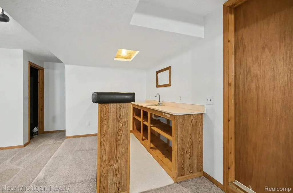 4421 Lamson Drive Waterford Charter Township MI 48329