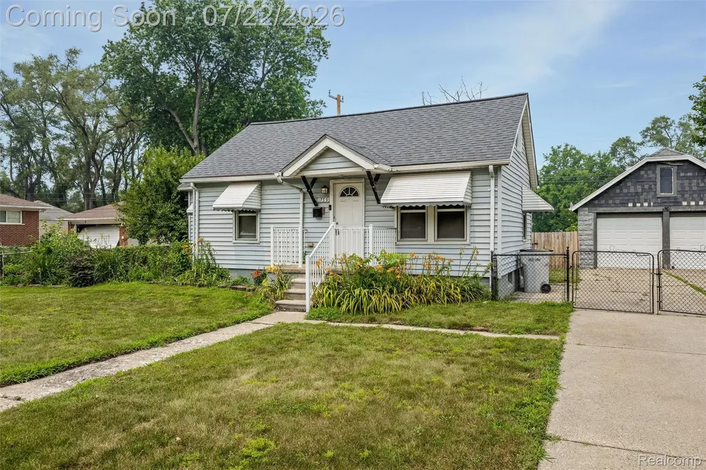 1759 E Elza Avenue Hazel Park City MI 48030