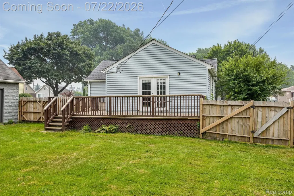 1759 E Elza Avenue Hazel Park City MI 48030