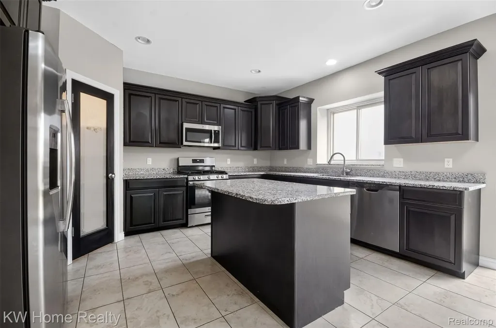 36188 English Drive Sterling Heights City MI 48310