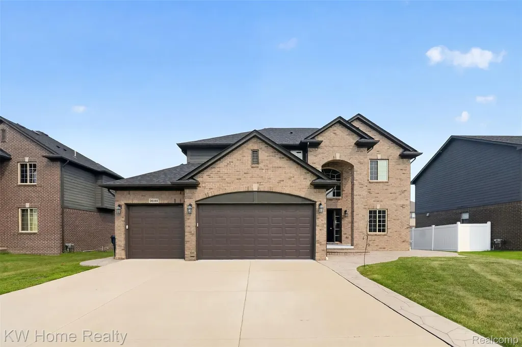 36188 English Drive Sterling Heights City MI 48310