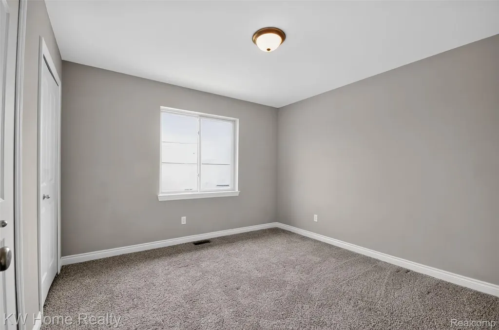 36188 English Drive Sterling Heights City MI 48310