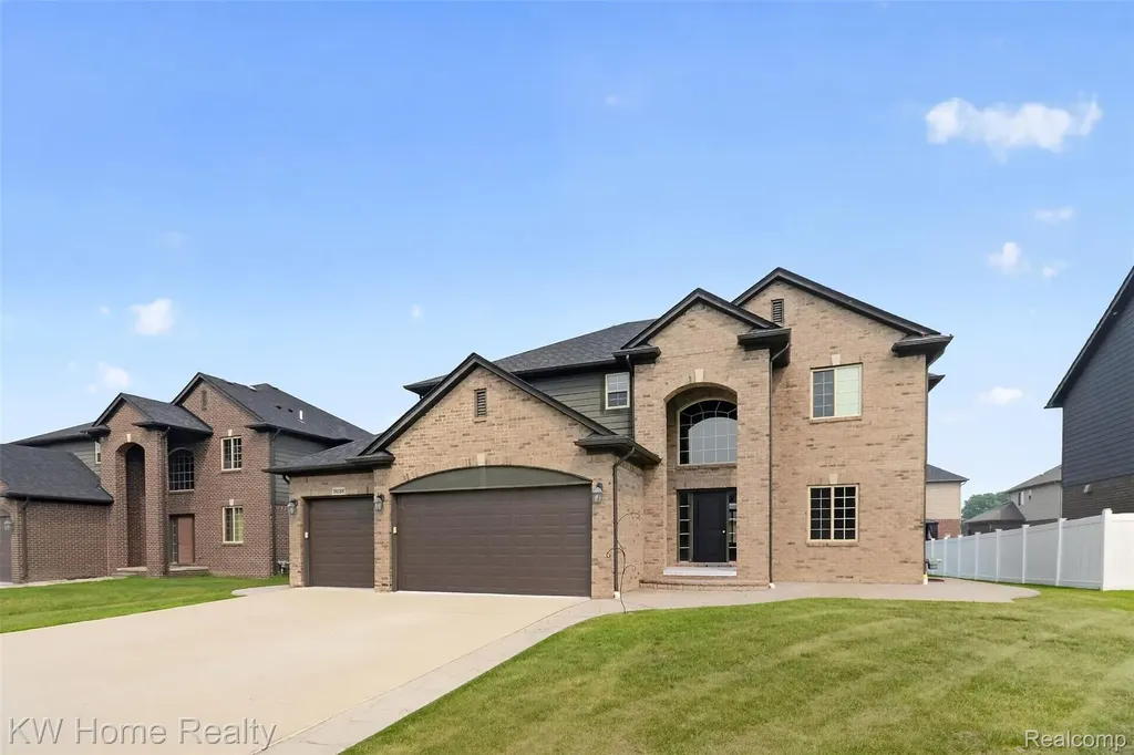 36188 English Drive Sterling Heights City MI 48310