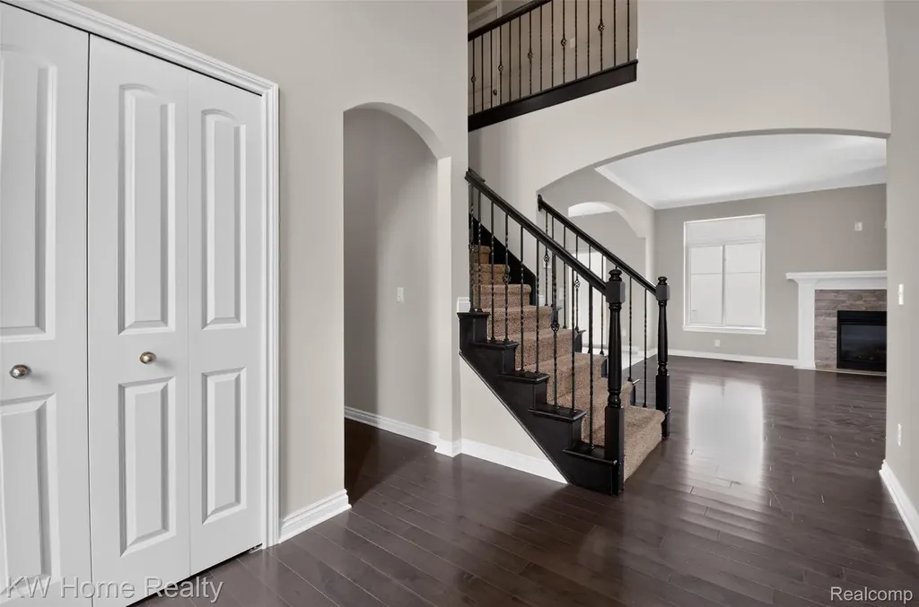 36188 English Drive Sterling Heights City MI 48310