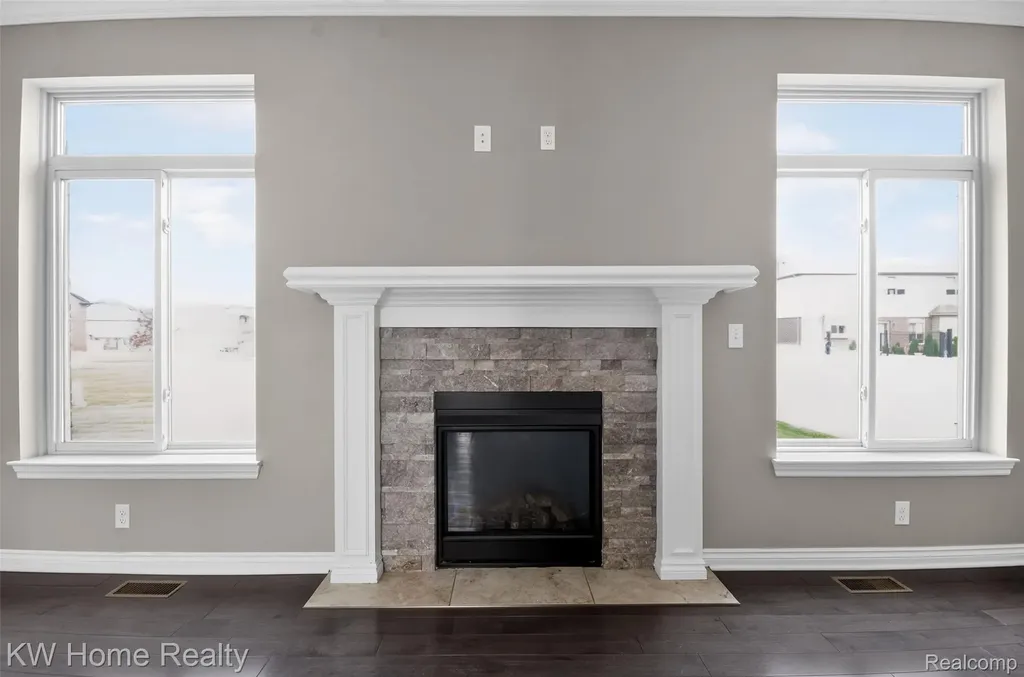 36188 English Drive Sterling Heights City MI 48310
