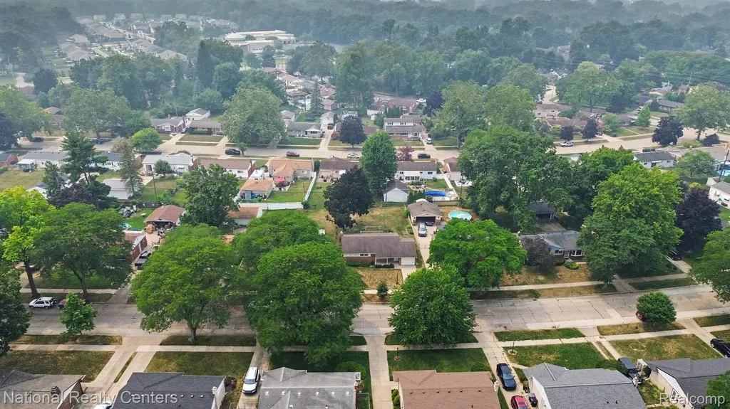 35977 Dover Street Livonia City MI 48150