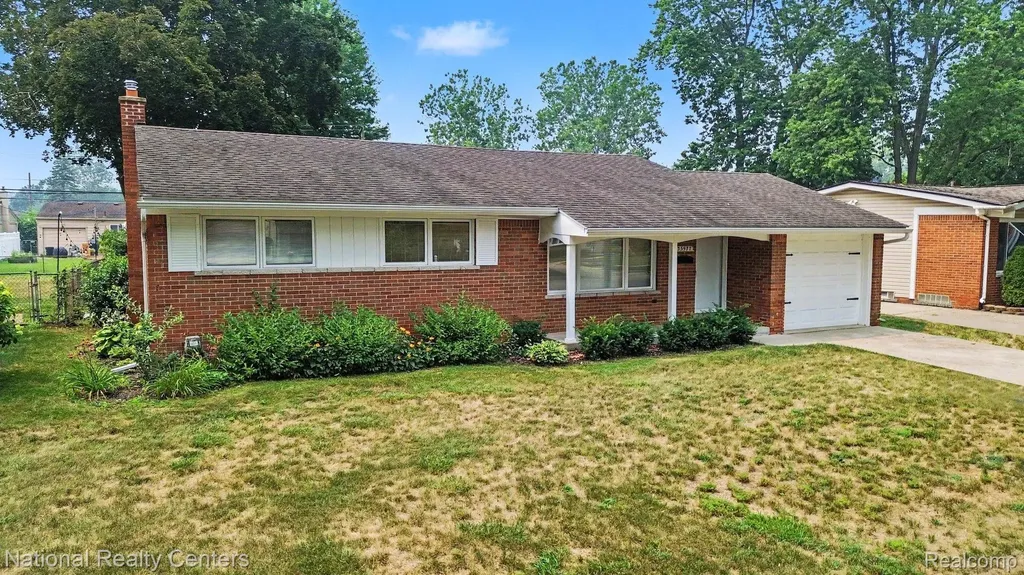35977 Dover Street Livonia City MI 48150