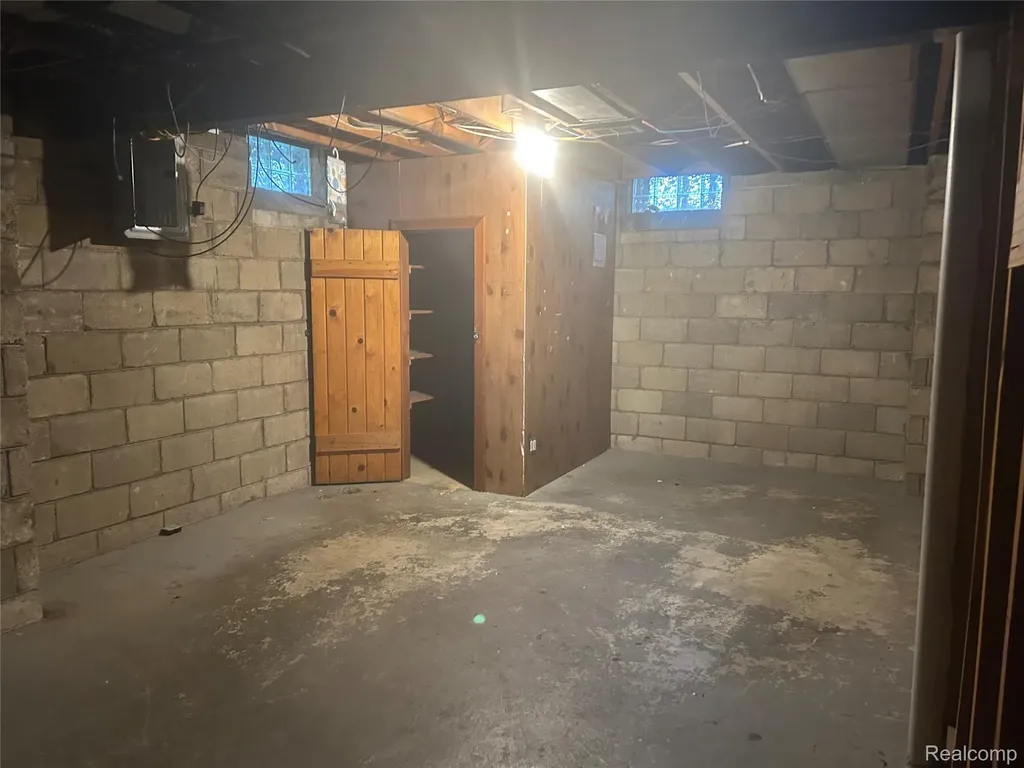 19444 Monica Street Detroit City MI 48221