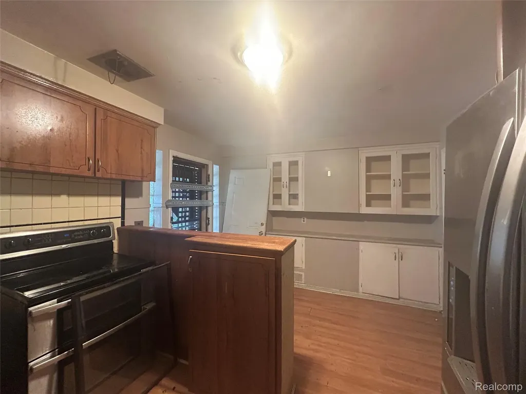 19444 Monica Street Detroit City MI 48221