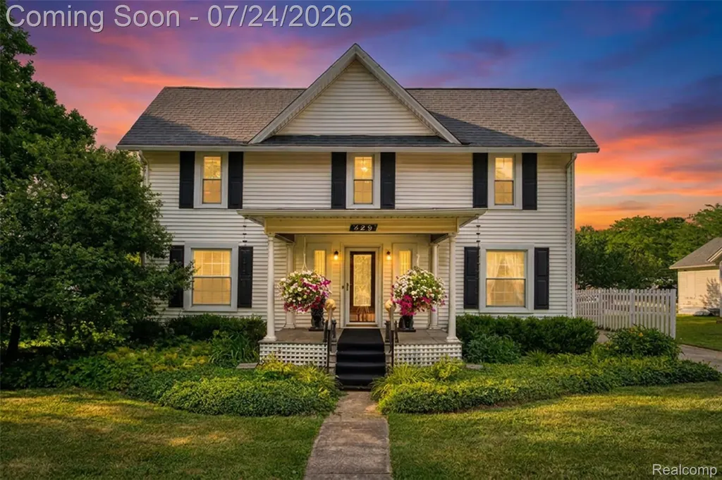 429 E Grand River Avenue Fowlerville Village MI 48836