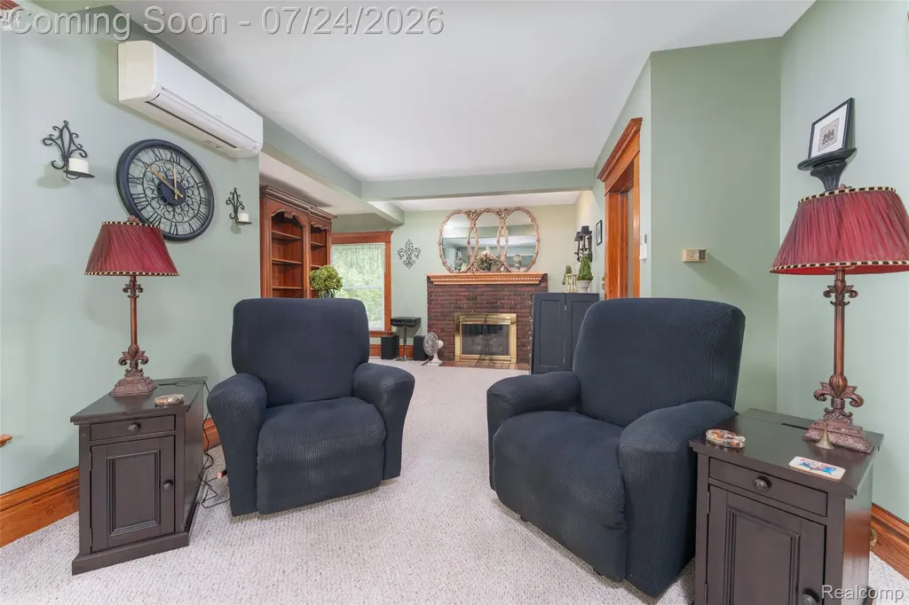 429 E Grand River Avenue Fowlerville Village MI 48836