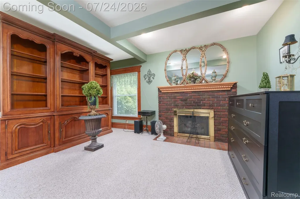 429 E Grand River Avenue Fowlerville Village MI 48836