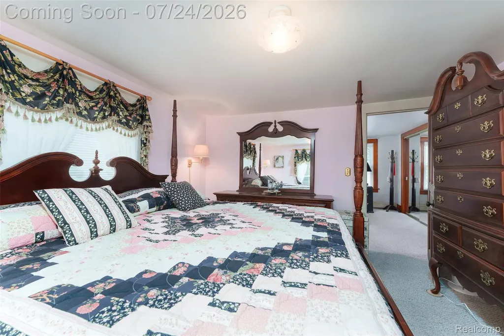 429 E Grand River Avenue Fowlerville Village MI 48836