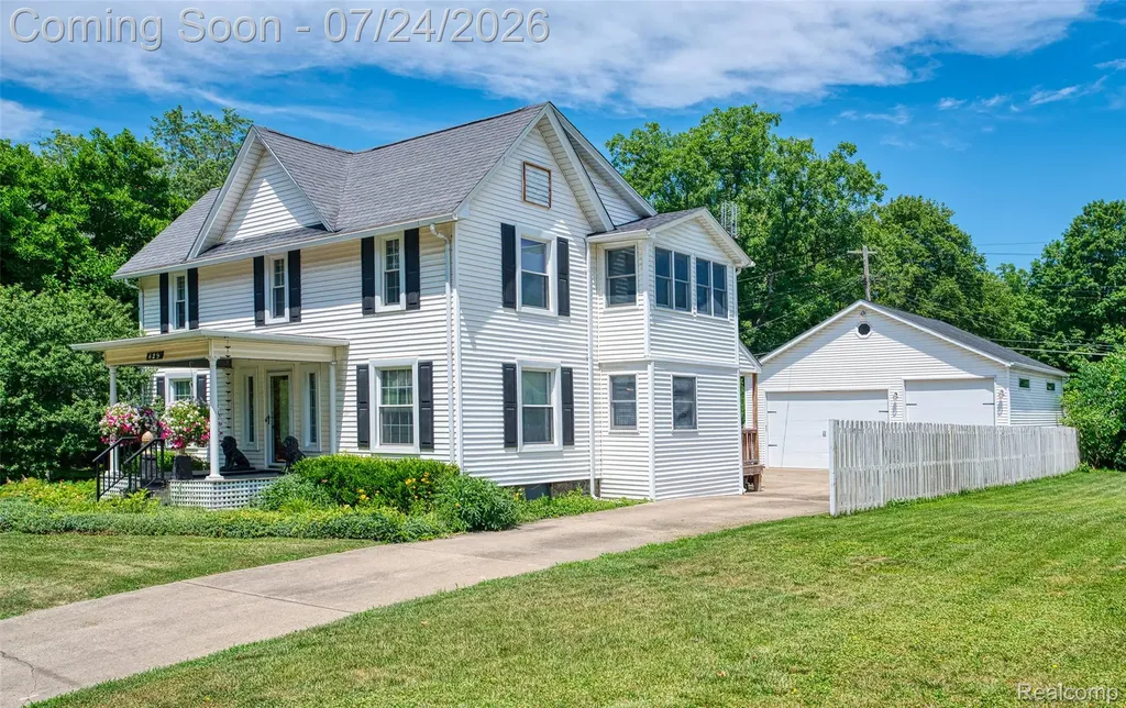 429 E Grand River Avenue Fowlerville Village MI 48836