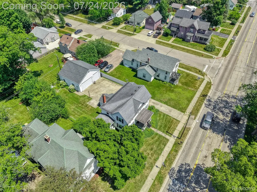 429 E Grand River Avenue Fowlerville Village MI 48836
