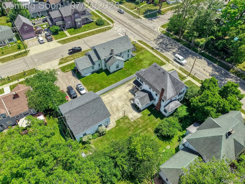 429 E Grand River Avenue Fowlerville Village MI 48836