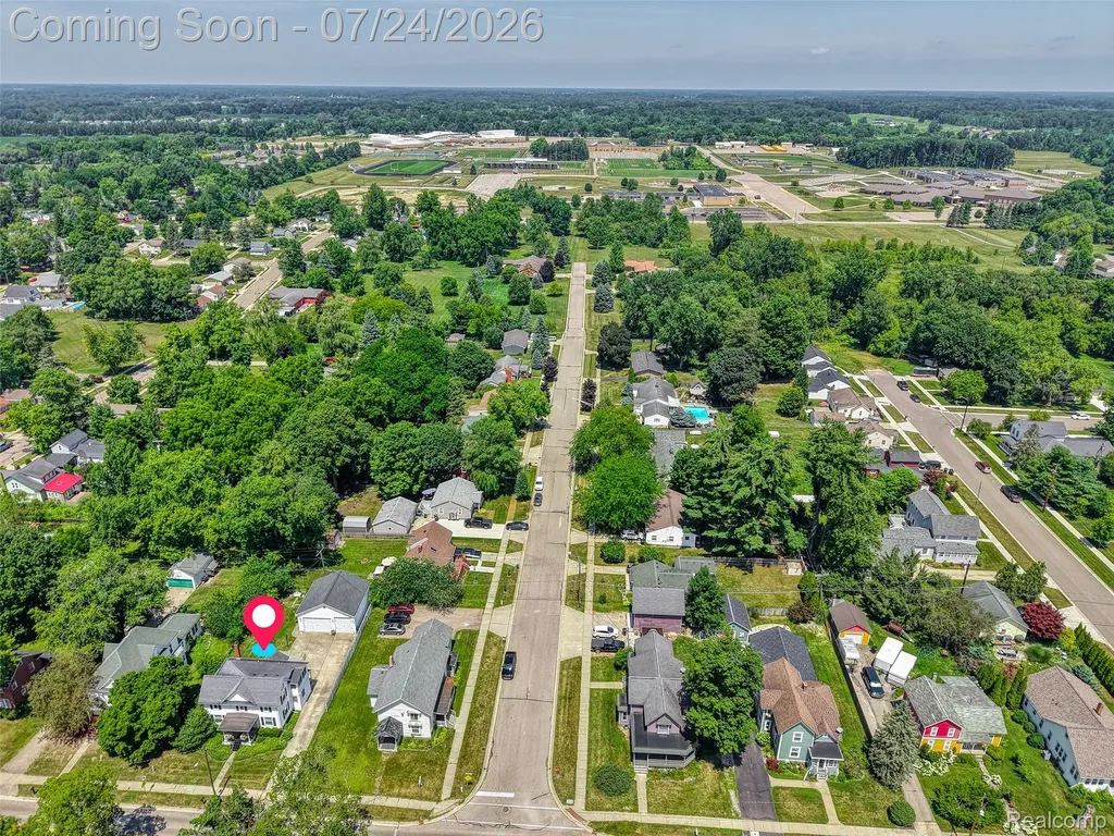 429 E Grand River Avenue Fowlerville Village MI 48836