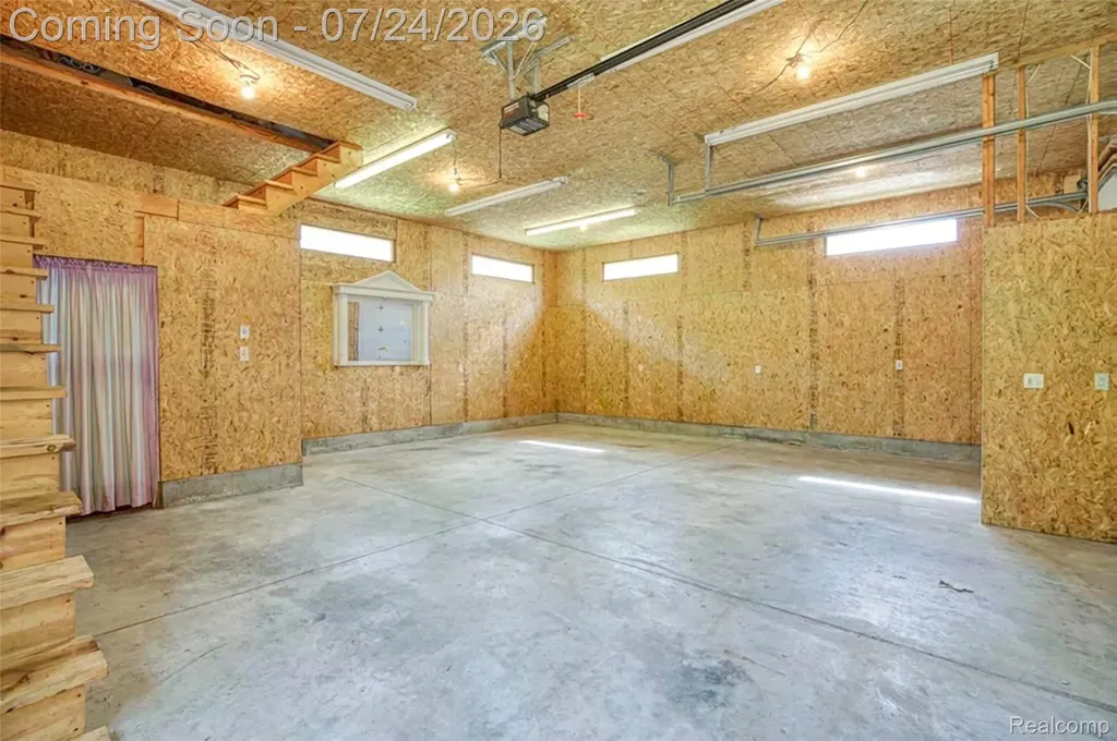 429 E Grand River Avenue Fowlerville Village MI 48836