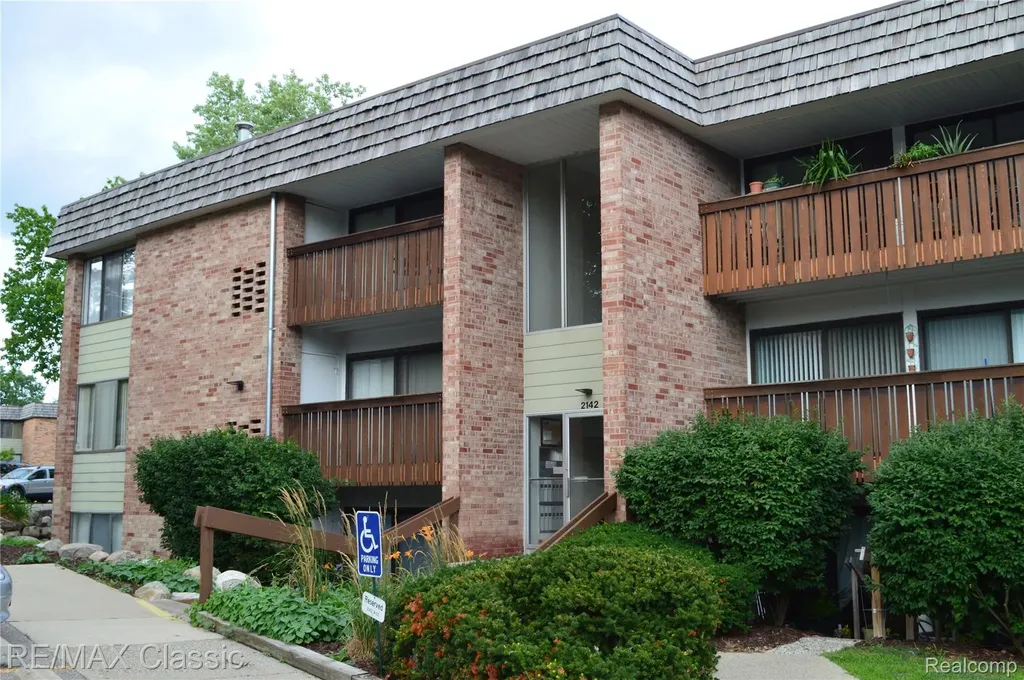 2142 Pauline Boulevard Ann Arbor City MI 48103