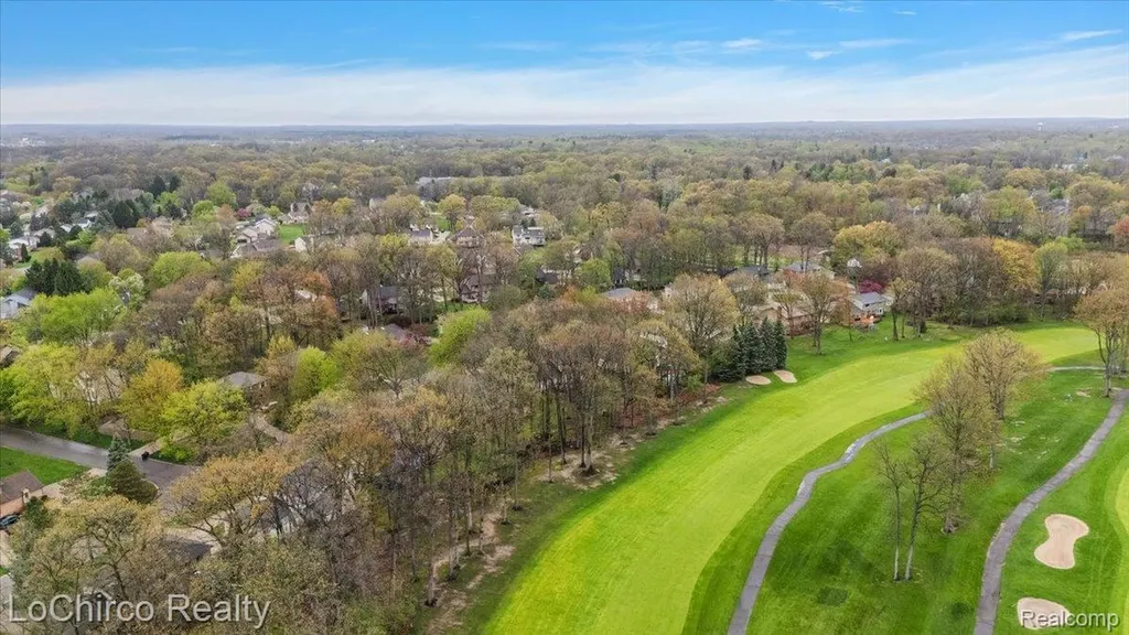 6019 Glen Eagles Drive West Bloomfield Charter Township MI 48323