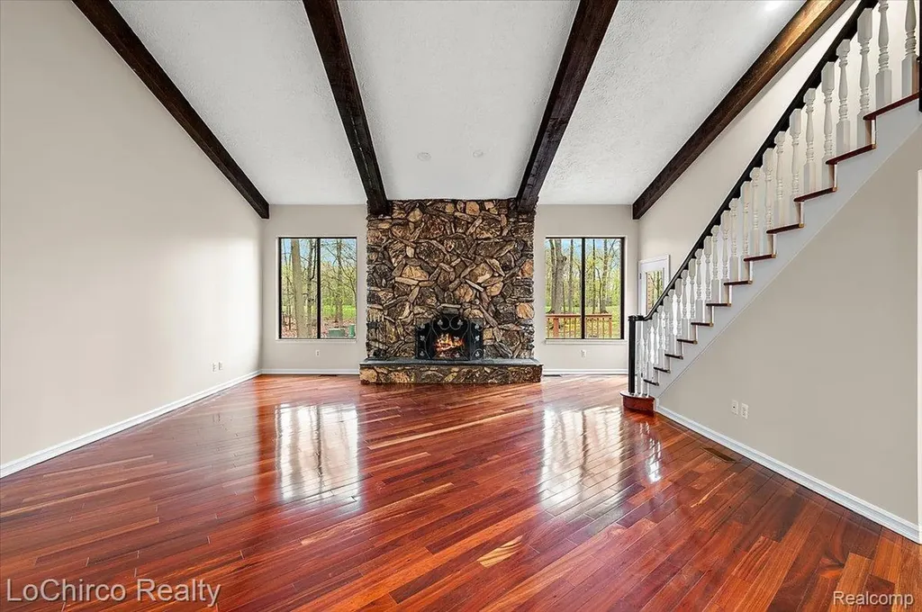6019 Glen Eagles Drive West Bloomfield Charter Township MI 48323