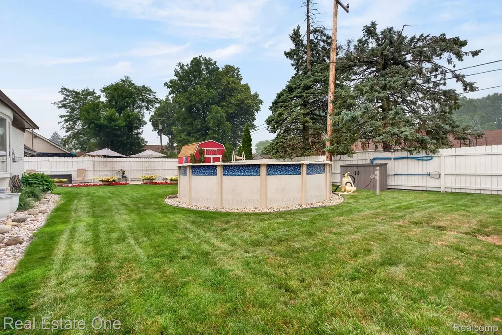 13704 Argyle Street Southgate City MI 48195