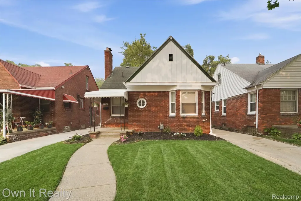 16748 Saint Marys Street Detroit City MI 48235