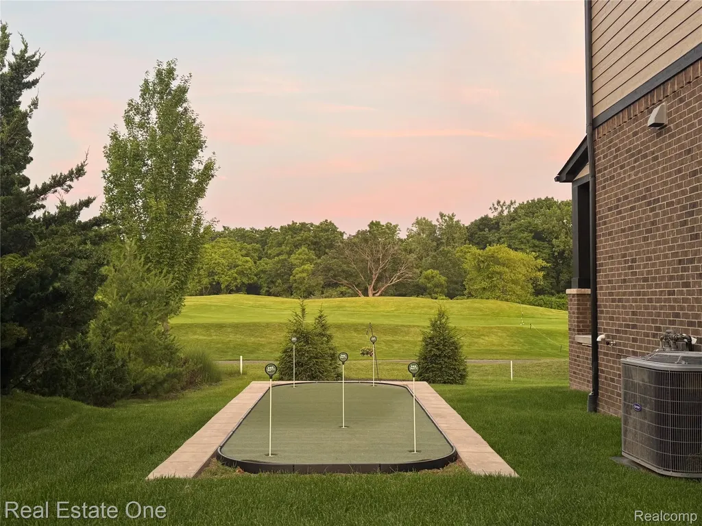 1721 Royal Birkdale Drive Oxford Charter Township MI 48371