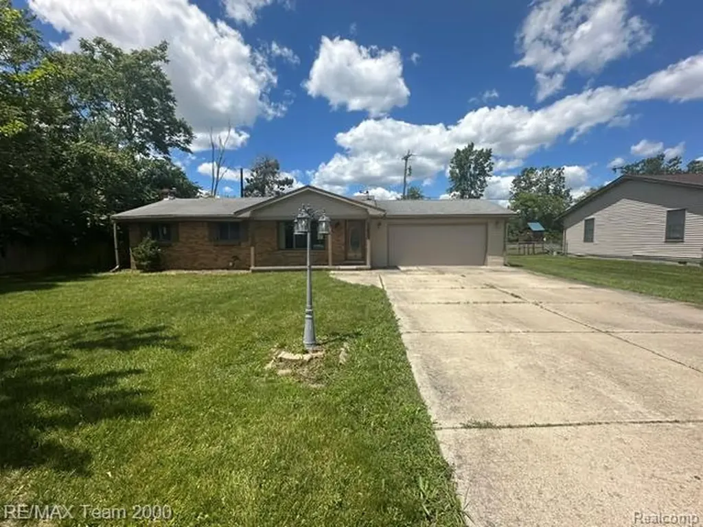 30600 Fort Road Brownstown Charter Township MI 48173