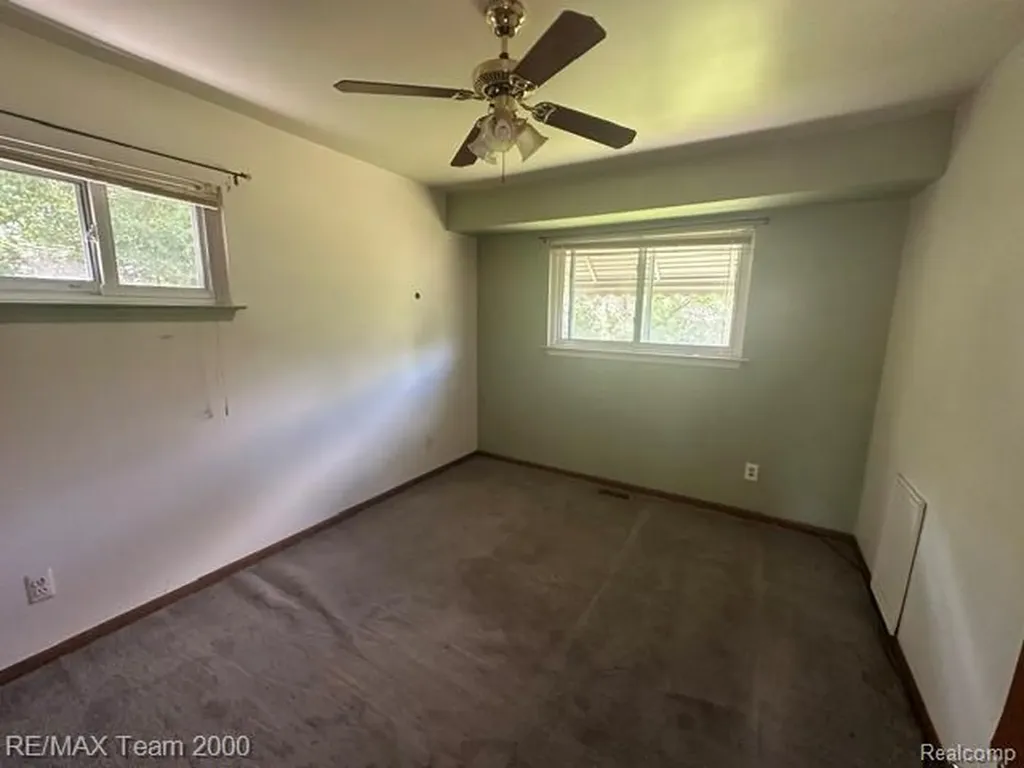 30600 Fort Road Brownstown Charter Township MI 48173