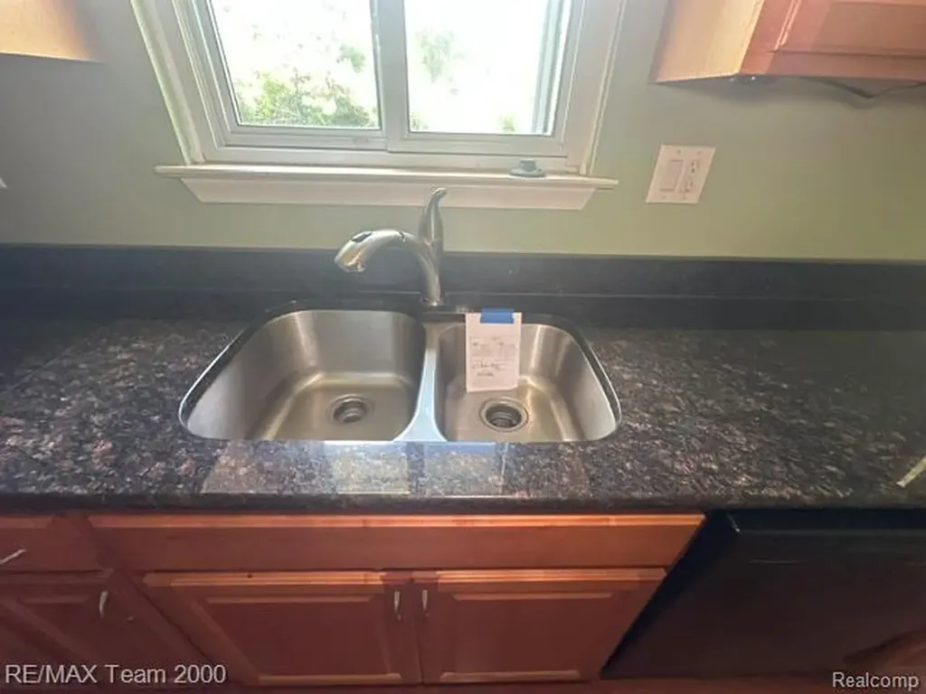 30600 Fort Road Brownstown Charter Township MI 48173