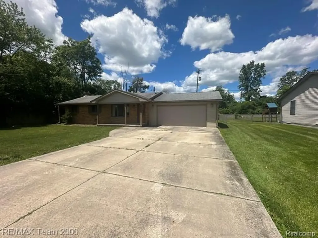 30600 Fort Road Brownstown Charter Township MI 48173
