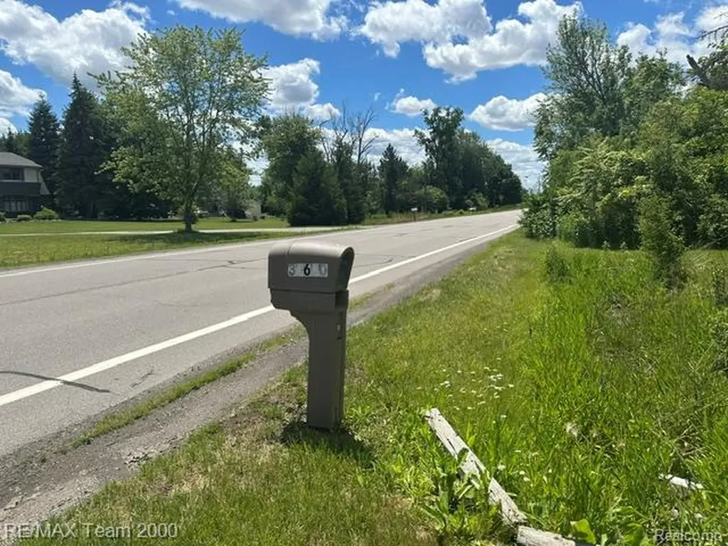 30600 Fort Road Brownstown Charter Township MI 48173