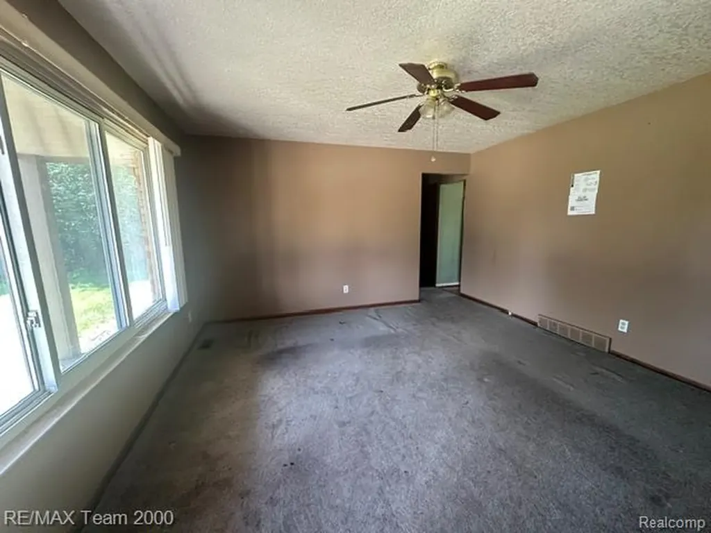 30600 Fort Road Brownstown Charter Township MI 48173