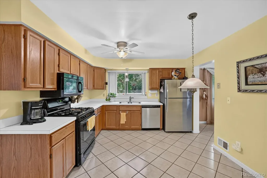22757 Forestbrook Lane Brownstown Charter Township MI 48134