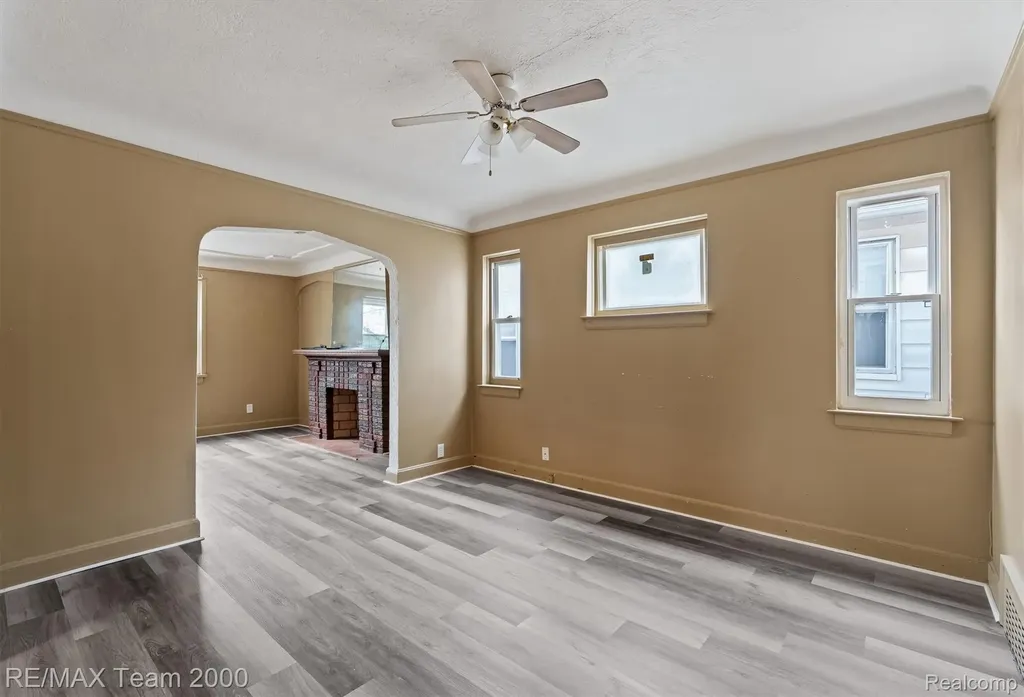 7444 Kendal Street Dearborn City MI 48126