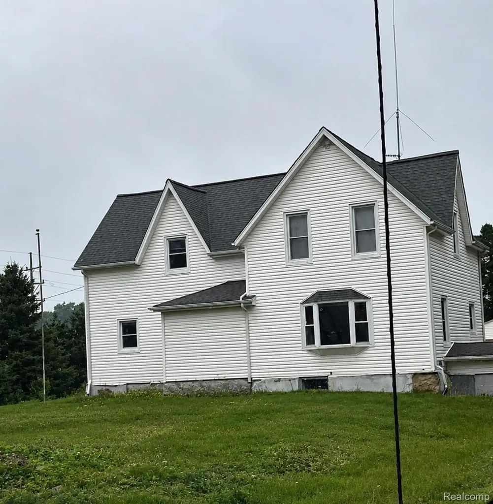 35 E Filion Road Lincoln Township MI 48432