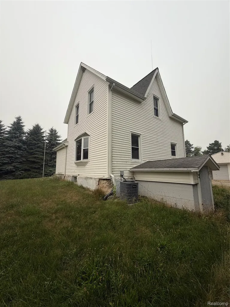 35 E Filion Road Lincoln Township MI 48432
