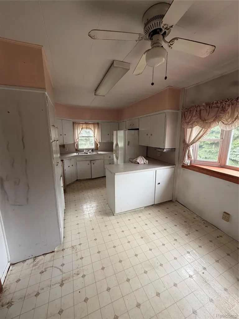 35 E Filion Road Lincoln Township MI 48432