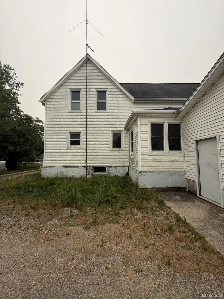 35 E Filion Road Lincoln Township MI 48432