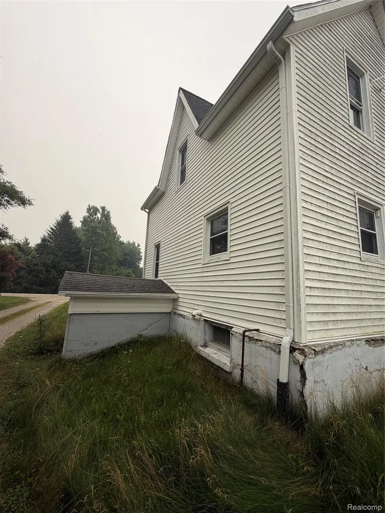 35 E Filion Road Lincoln Township MI 48432