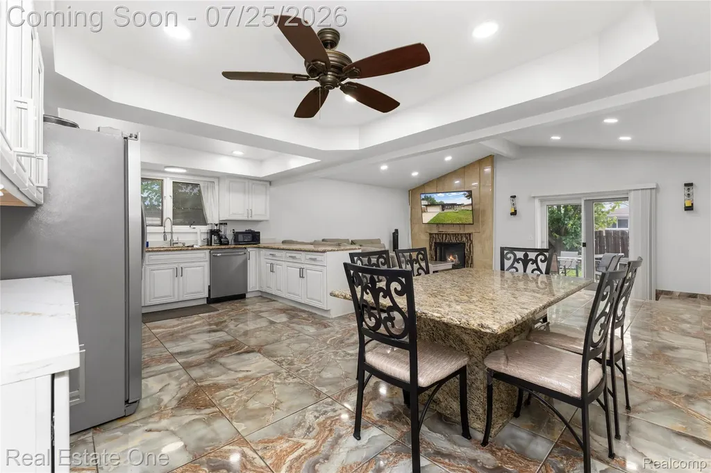 37719 Adrian Drive Sterling Heights City MI 48310