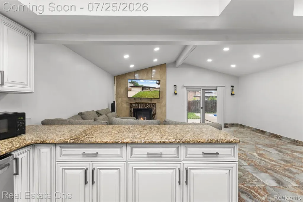 37719 Adrian Drive Sterling Heights City MI 48310