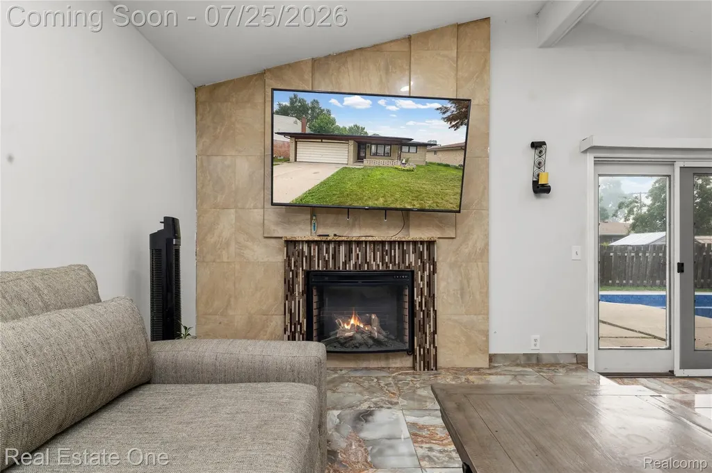 37719 Adrian Drive Sterling Heights City MI 48310
