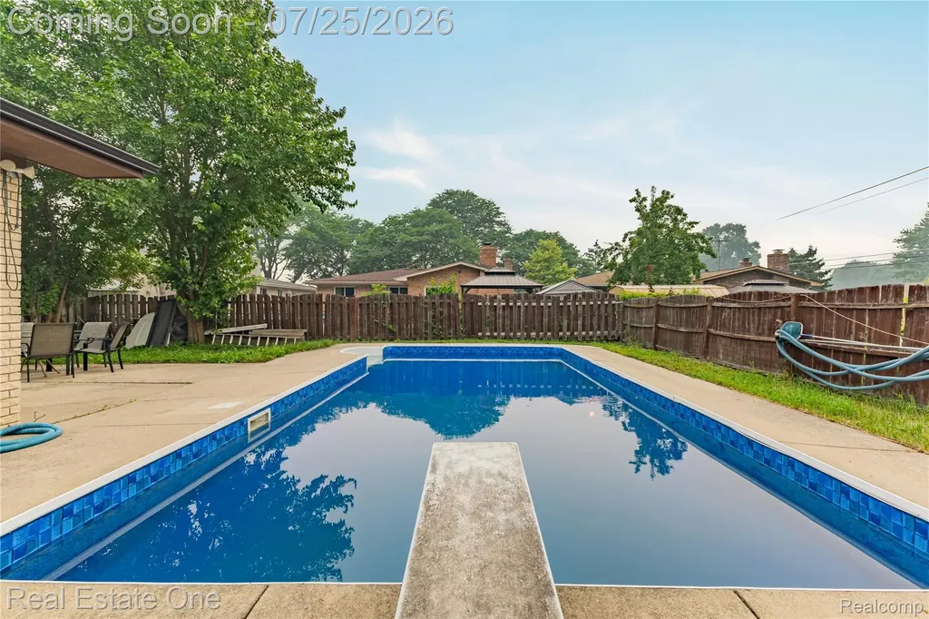 37719 Adrian Drive Sterling Heights City MI 48310
